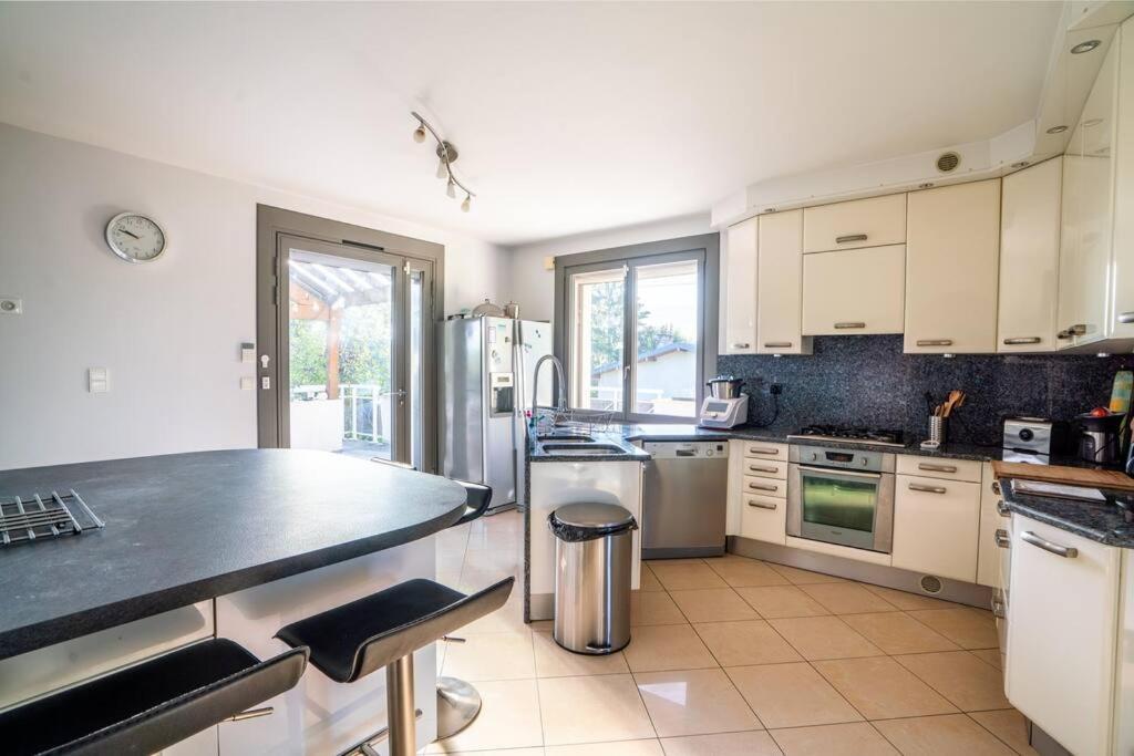 Maison Vue Semnoz Villa อานซี ภายนอก รูปภาพ